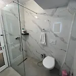 Skerdi's - Center * Tirana