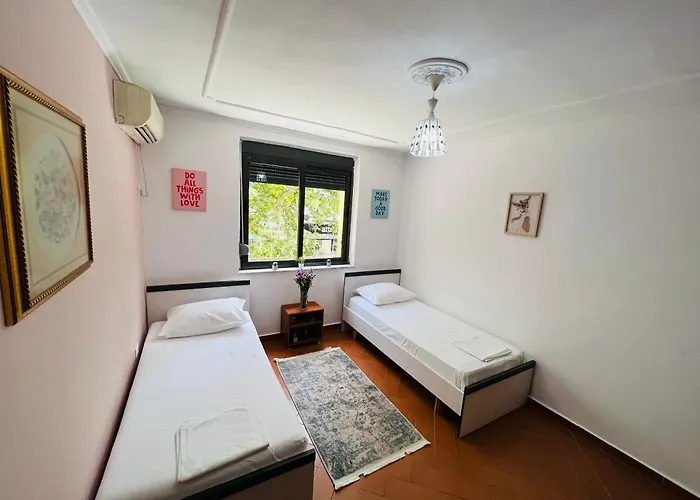 Apartament Skerdi's - Center *